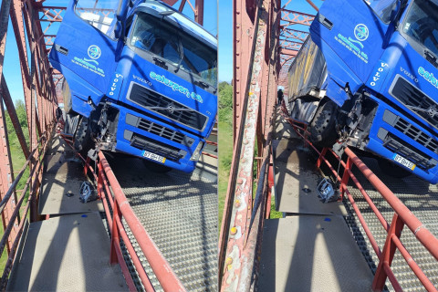 ULTIMA HORA - Camião Fica Entalado na Ponte D. Amélia e Obriga ao Corte Total do Trânsito